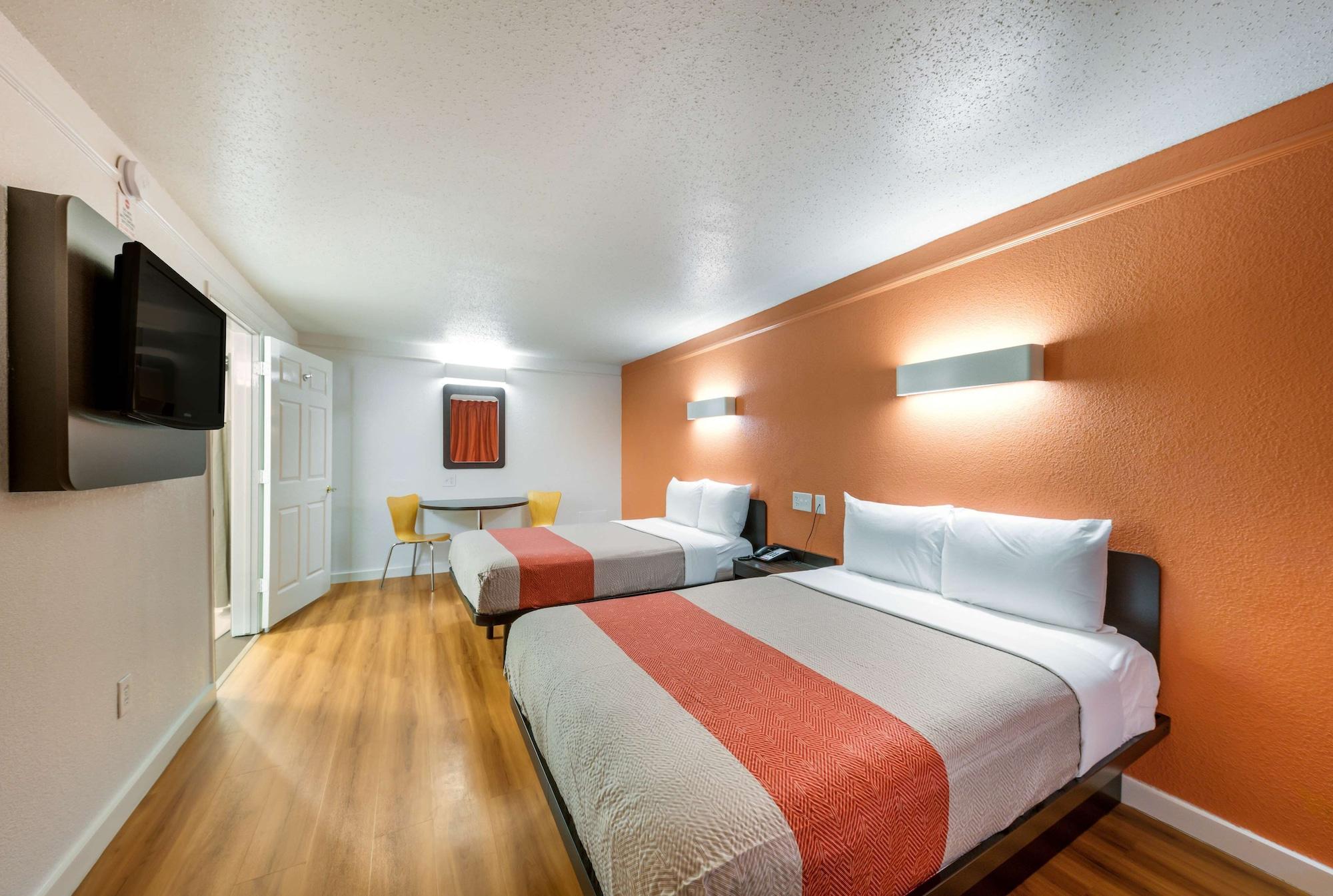 Motel 6-Dallas, Tx - Фармерс-Бранч Экстерьер фото