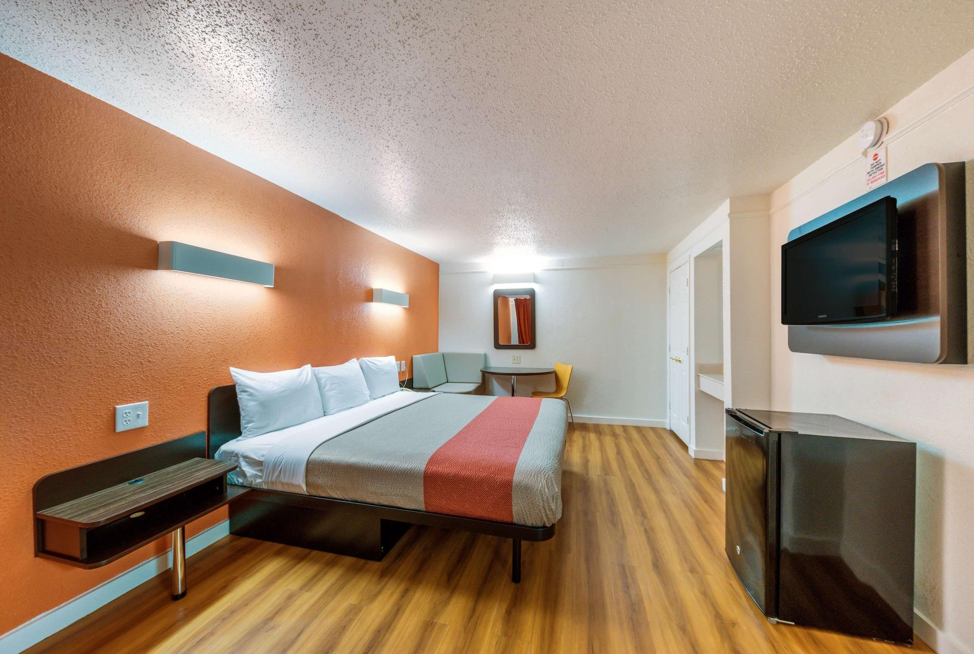 Motel 6-Dallas, Tx - Фармерс-Бранч Экстерьер фото