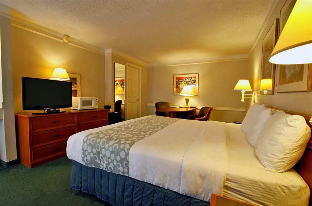 Motel 6-Dallas, Tx - Фармерс-Бранч Номер фото