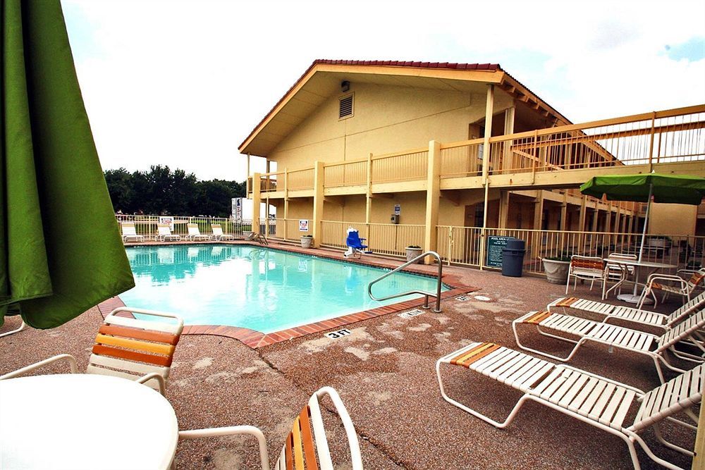 Motel 6-Dallas, Tx - Фармерс-Бранч Экстерьер фото